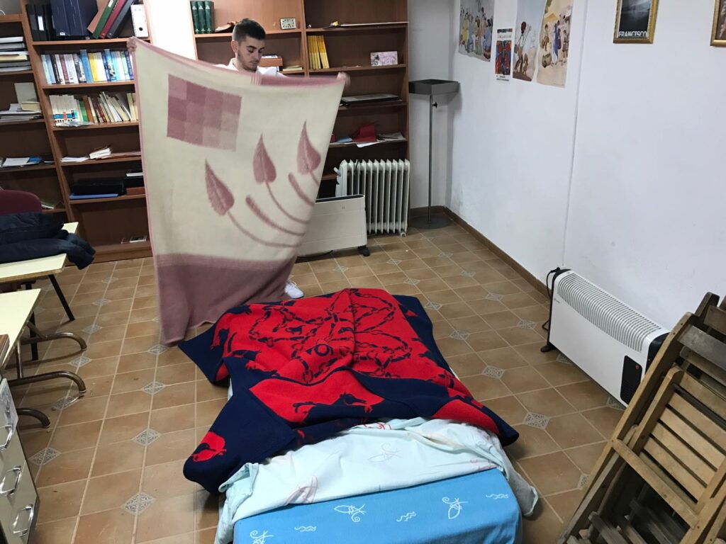 cama en parroquia