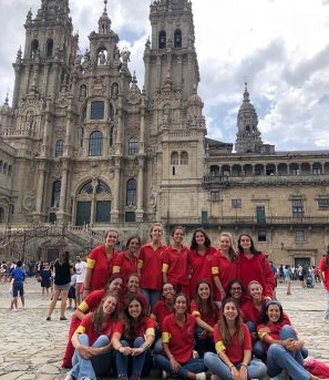 De misión en el Camino. La misión de las alumnas del Mater