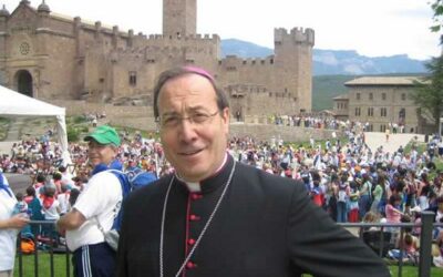 Monseñor Pérez, Arzobispo de Pamplona y Obispo de Tudela:  “Lo que más admiro de los jóvenes es la limpieza de corazón, la nobleza y la capacidad de entrega”