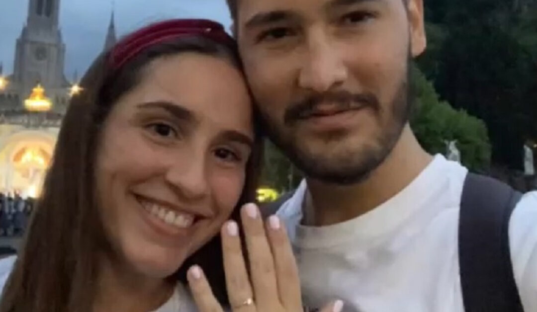 ¡Ricardo y Mónica se casan!