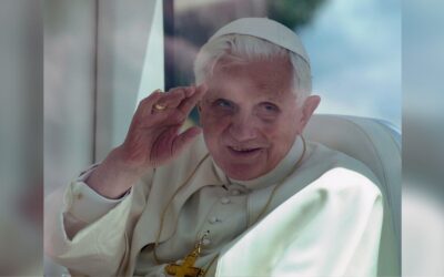 «Benedicto XVI, el Papa de la tormenta» [podcast]Sin Autor