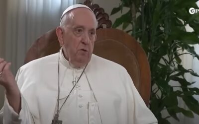 El Papa a los sacerdotes: «se bendice a las personas, no el pecado»Sin Autor
