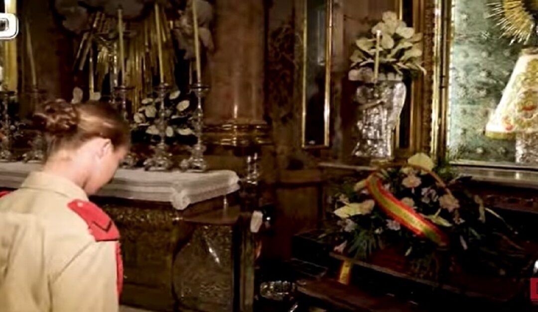 La infanta Leonor participa en la ofrenda floral a la Virgen del PilarSin Autor