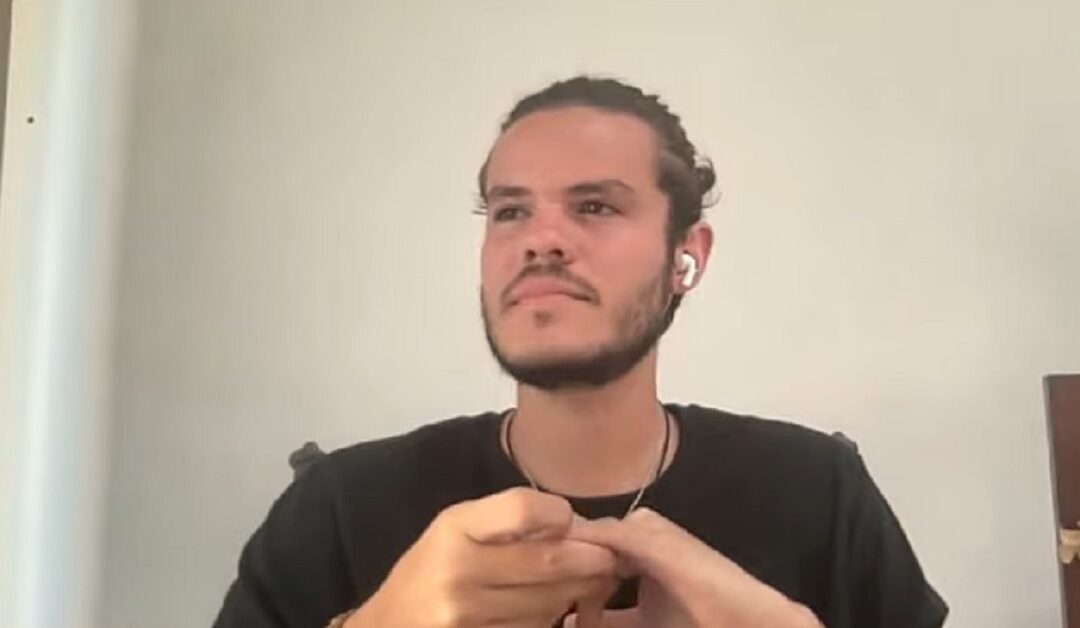 Un adicto al porno en EffetáSin Autor