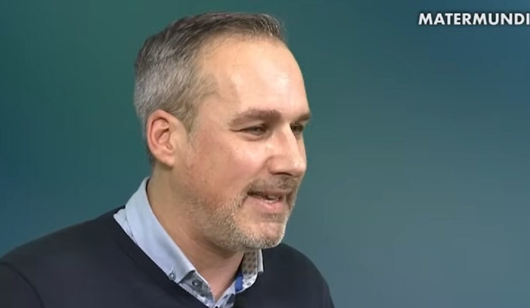 Eloy Gesto se convirtió con un libro de María Vallejo-NágeraSin Autor