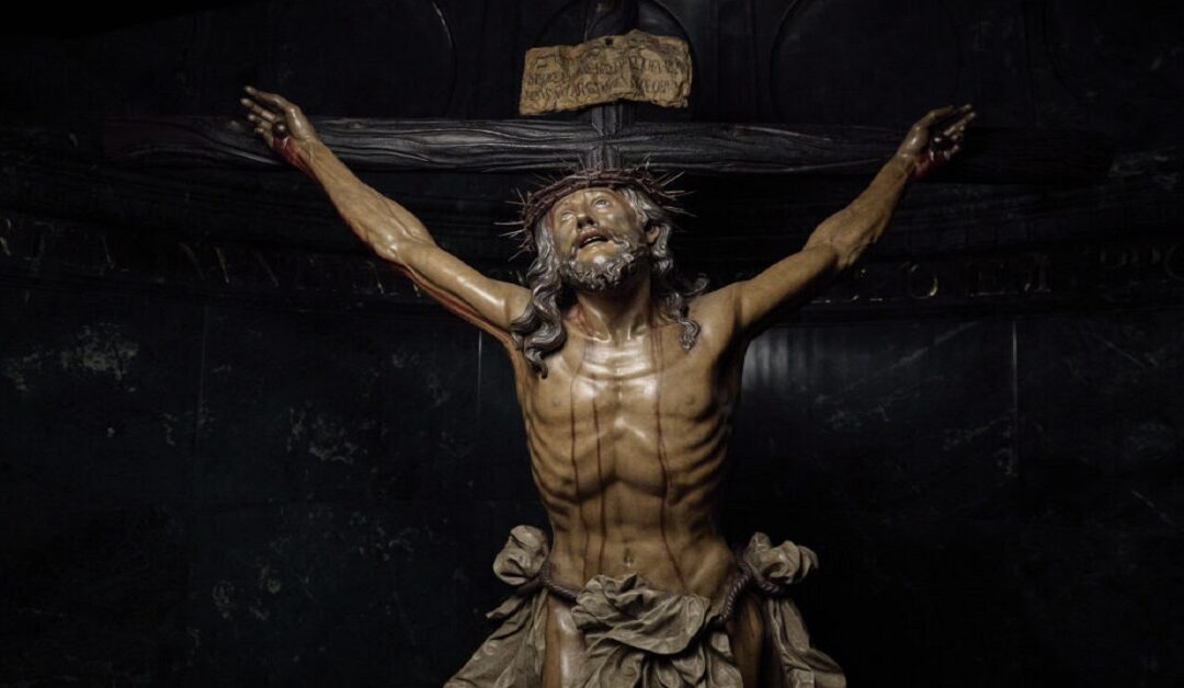 ¿No lloras ante el Crucifijo?Enrique Bonet