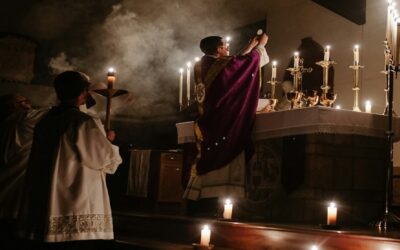 El Obispo detrás del renacimiento eucarísticoSin Autor