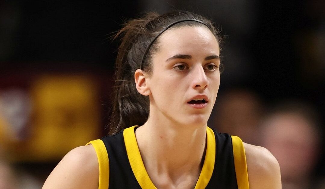 La gran baloncestista Caitlin Clark no oculta su feSin Autor