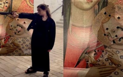 Dimite la política que disparó a una imagen de la VirgenSin Autor