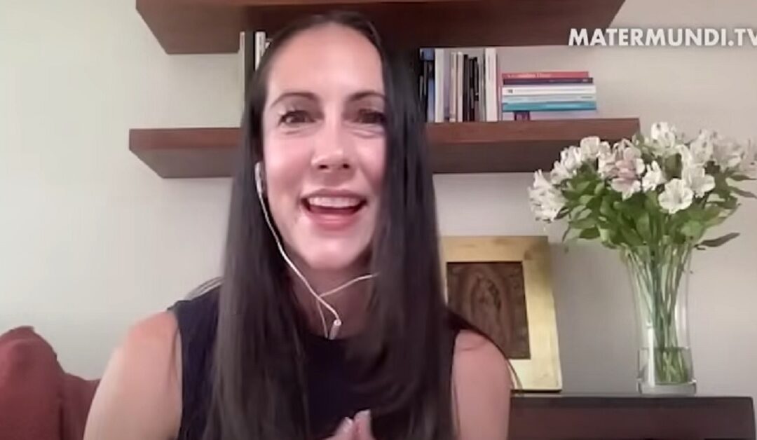 El viaje de Cecilia hacia el abandono en DiosSin Autor