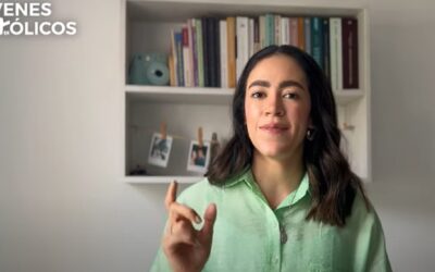 Con una cruz grande se dejó atrapar por DiosSin Autor