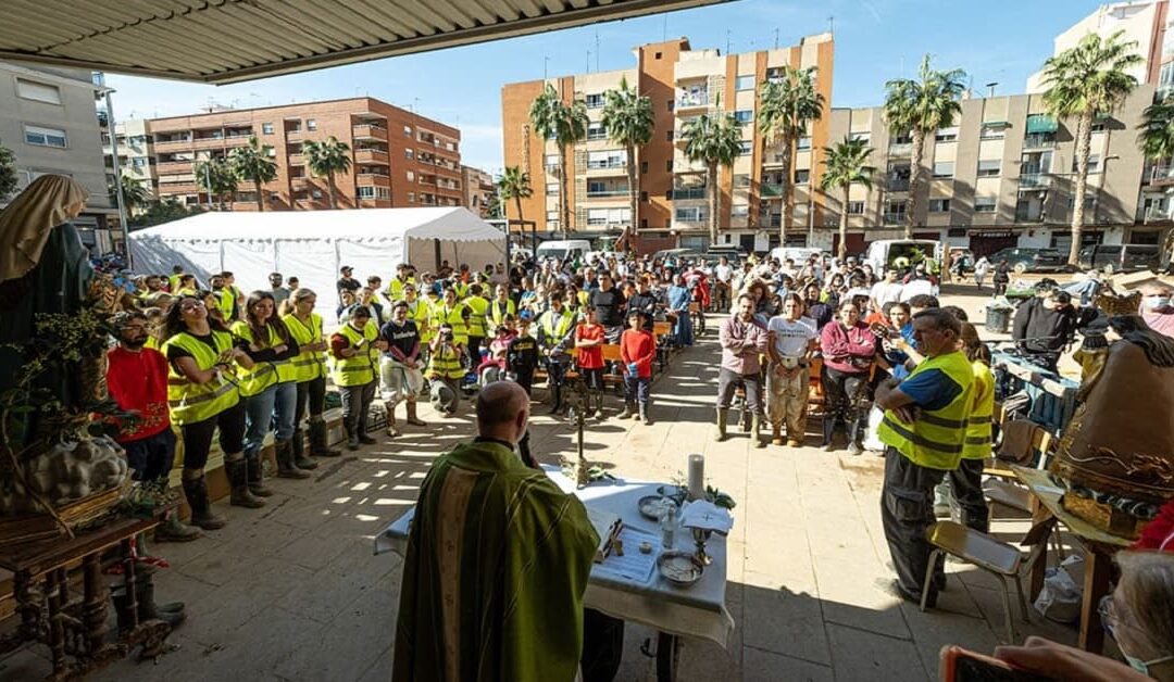 Misas de campaña en medio de la tragediaSin Autor