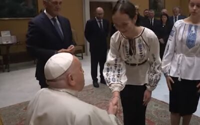 El Papa se reúne con niñas huérfanas de UcraniaSin Autor