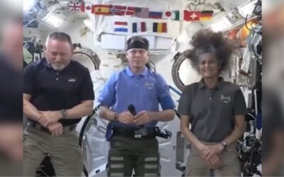 Astronauta atrapado en el espacio proclama su feSin Autor