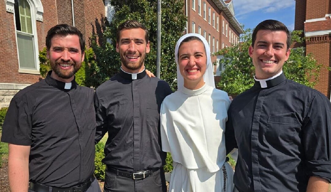 Hermanos Morrison: Tres Sacerdotes y una ReligiosaSin Autor