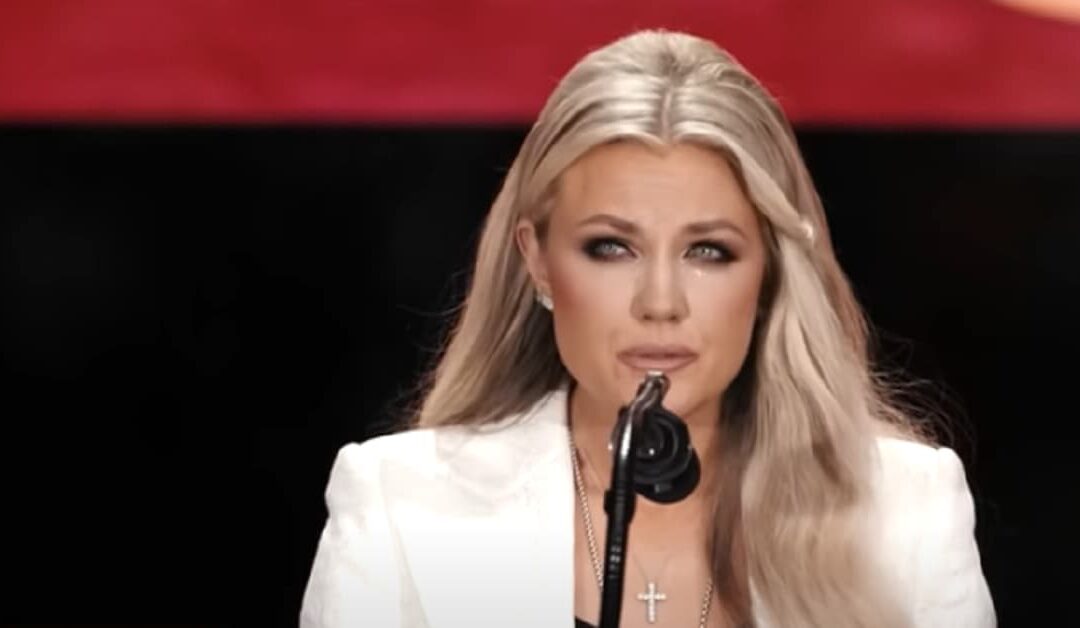 Erika Kirk: Perdonar fue lo que hizo CristoSin Autor