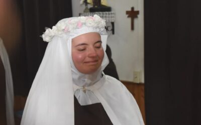 Paloma, con 24 años, abraza la clausuraSin Autor