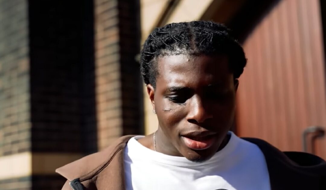 La fe del jugador del Manchester Patrick Chinazaekpere DorguSin Autor