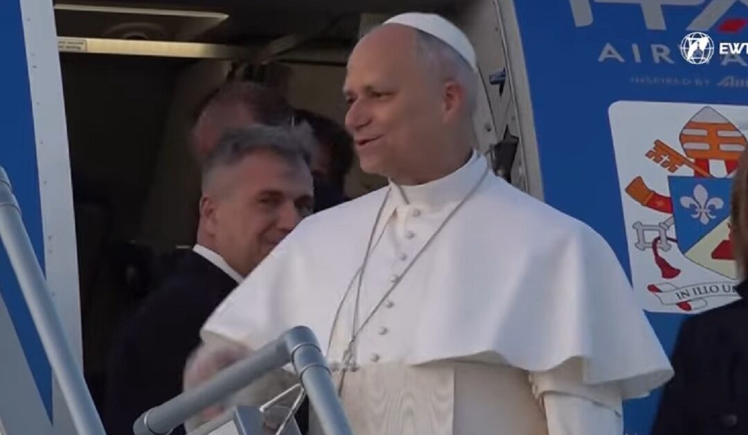 ✈️ El Papa charla con los periodistas en el aviónSin Autor
