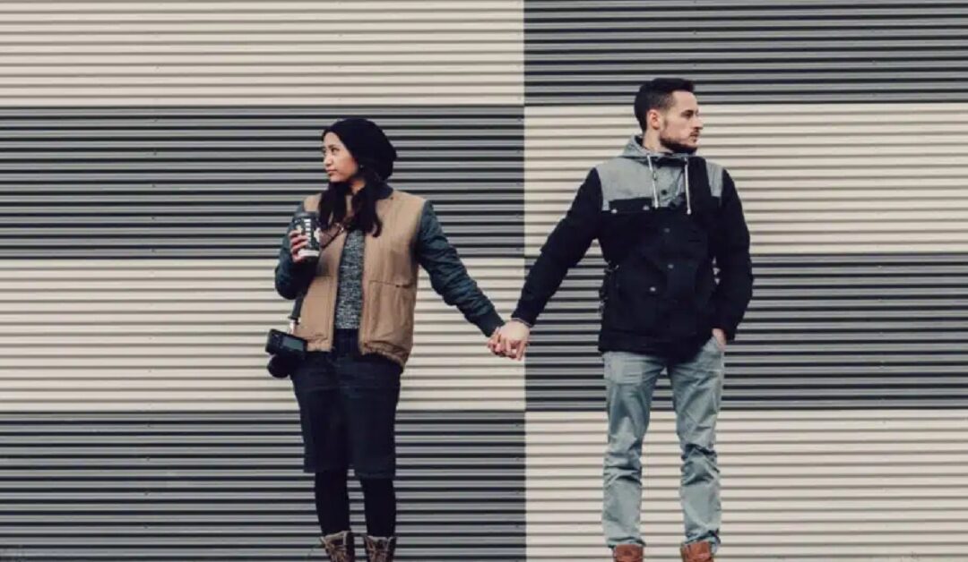 “Todos los hombres son iguales”, “todas las mujeres mienten”Sin Autor